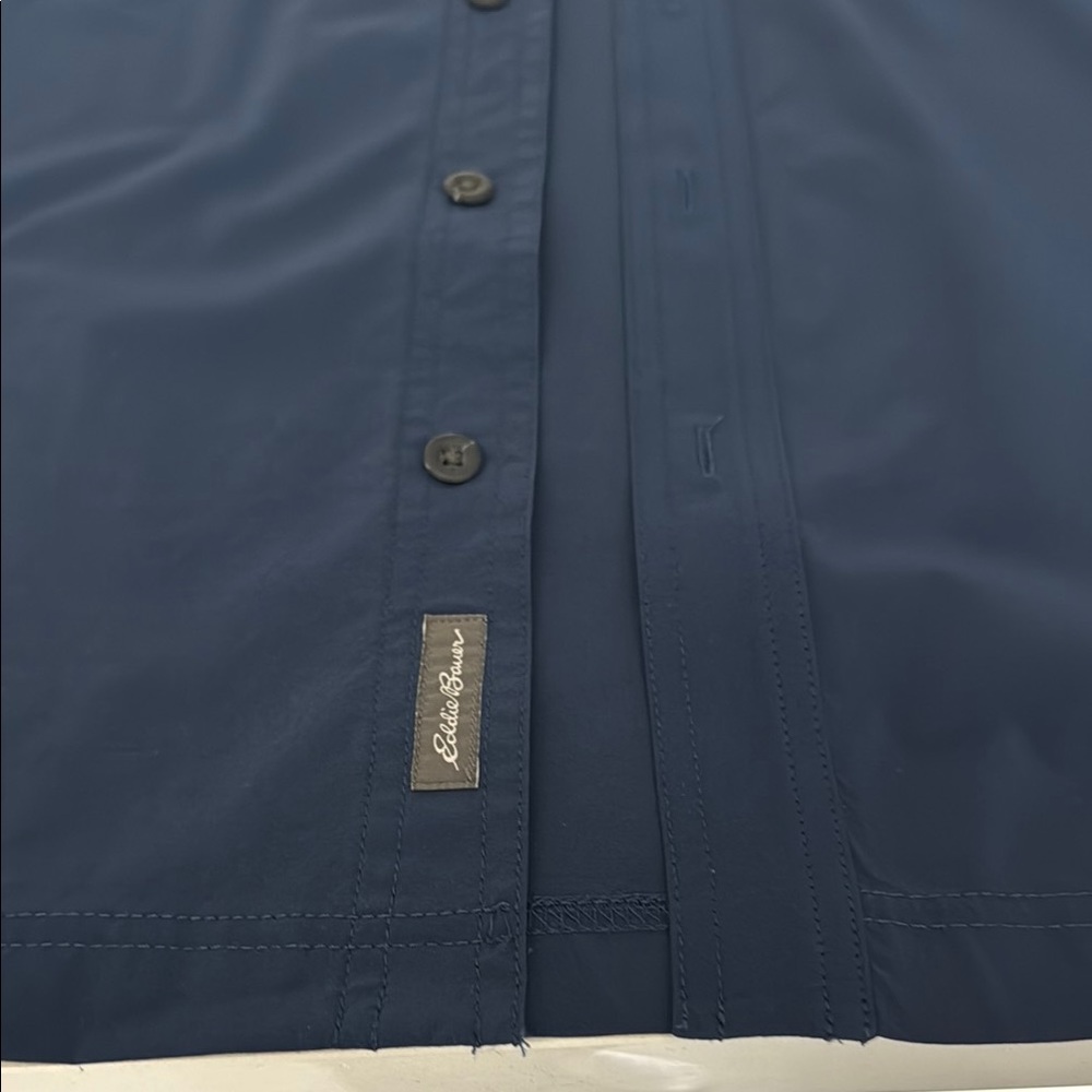 Eddie Bauer Men's XL Navy Blue Shirt - Picture 6 of 6